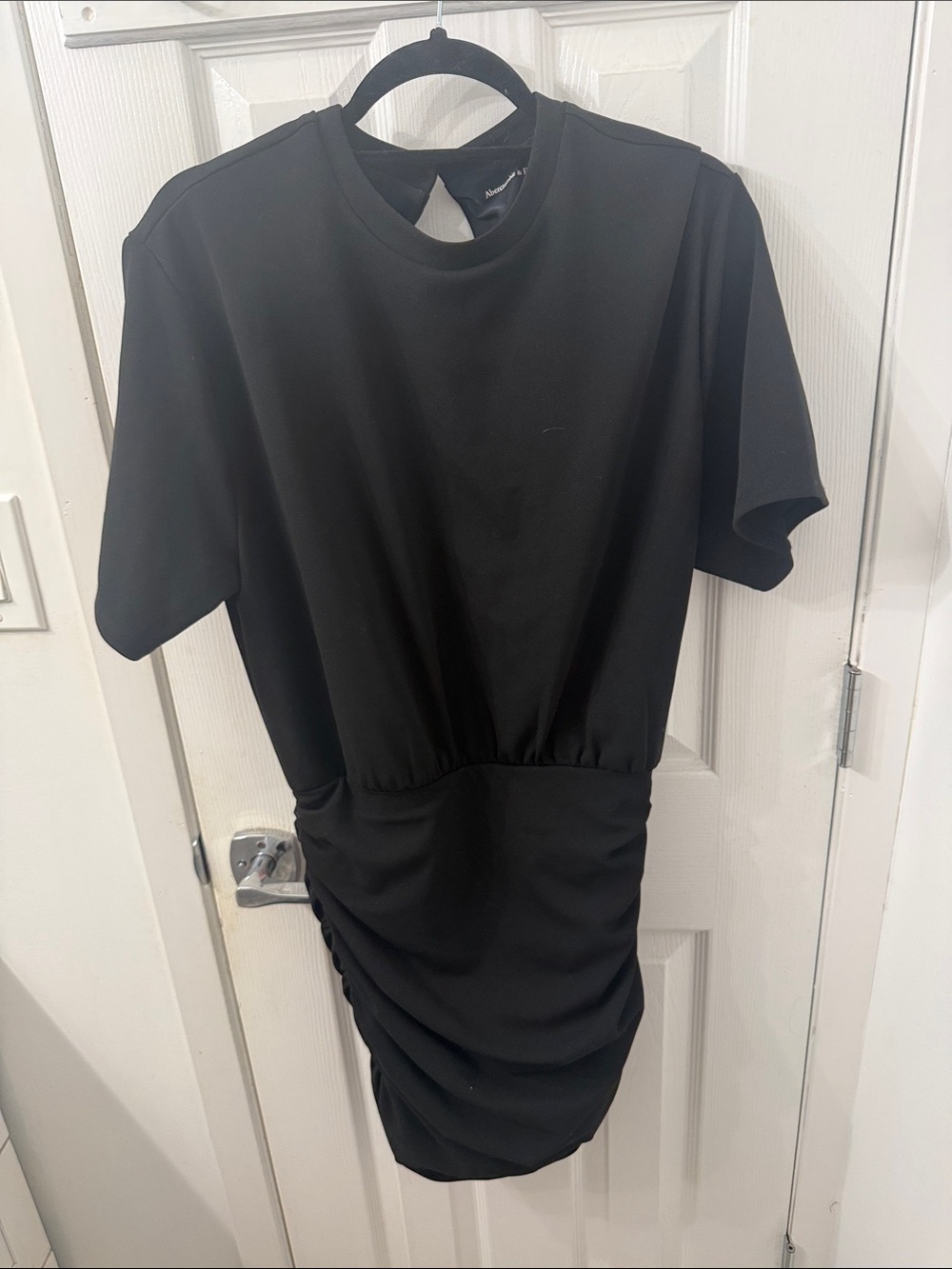 Abercrombie & Fitch Black Short-Sleeve Ruched Mini Dress